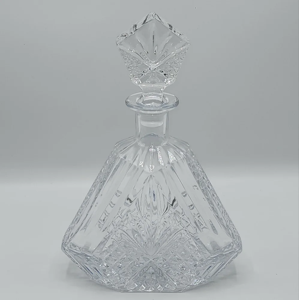 Godinger Triangular‎ Liquor Decanter Dublin Collection 610ml